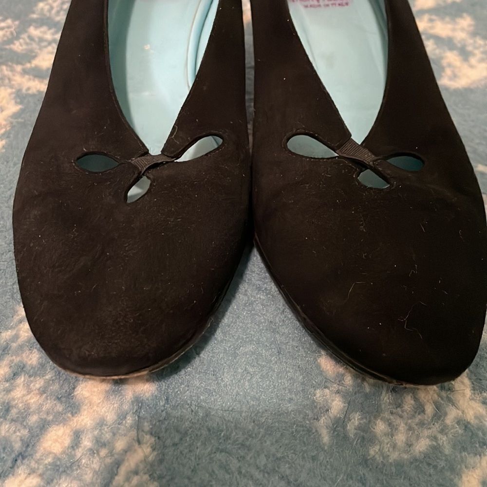 Thierry Rabotin Italian suede kitten, heel eyelet heels, 40 - Picture 2 of 7